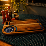 Tábua de Churrasco Resinada Personalizada CRUZEIRO | Madeira Teca Premium com Acabamento Alto Brilho