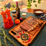 Tábua de Churrasco Personalizada CORINTHIANS | Tábua de Carne em Madeira com Porta Molho e Canaletas