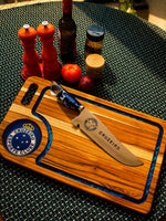 Tábua de Churrasco Resinada Personalizada CRUZEIRO | Madeira Teca Premium com Acabamento Alto Brilho